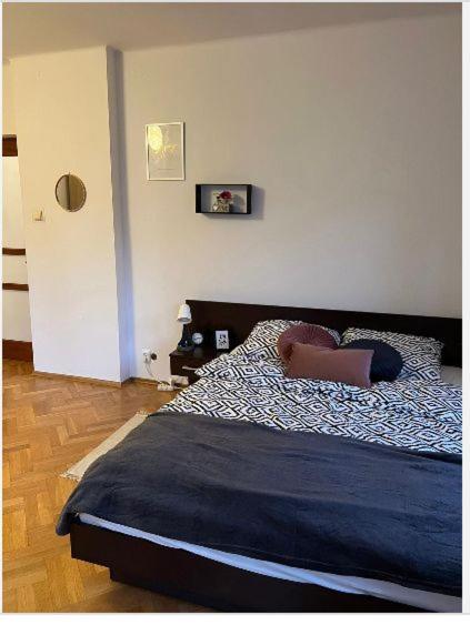 Privatunterkunft Cheerful 3 Bedroom House Krakau